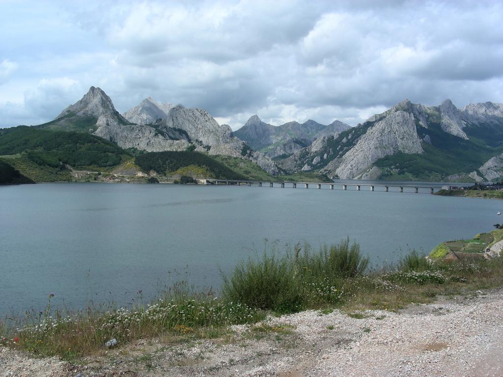 El Invernal De Picos Portilla de la Reina Exterior foto